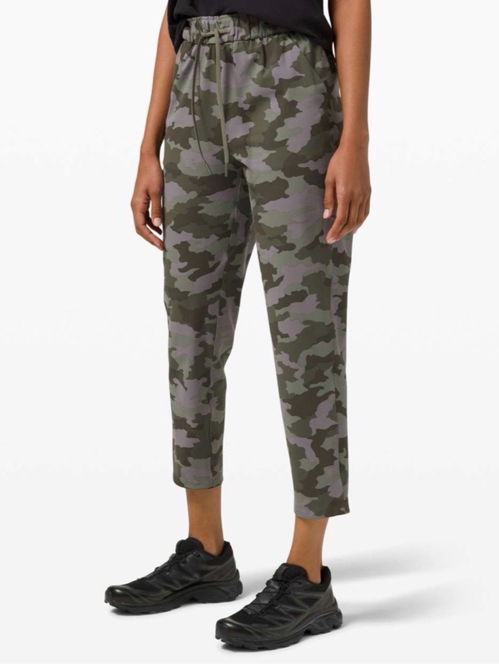 Lululemon Keep Moving Pant 7/8
High-Rise
Heritage 365 Camo Dusky Lavender Multi
